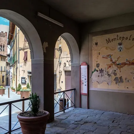 Palazzo Donati * Montopoli in Val dʼArno
